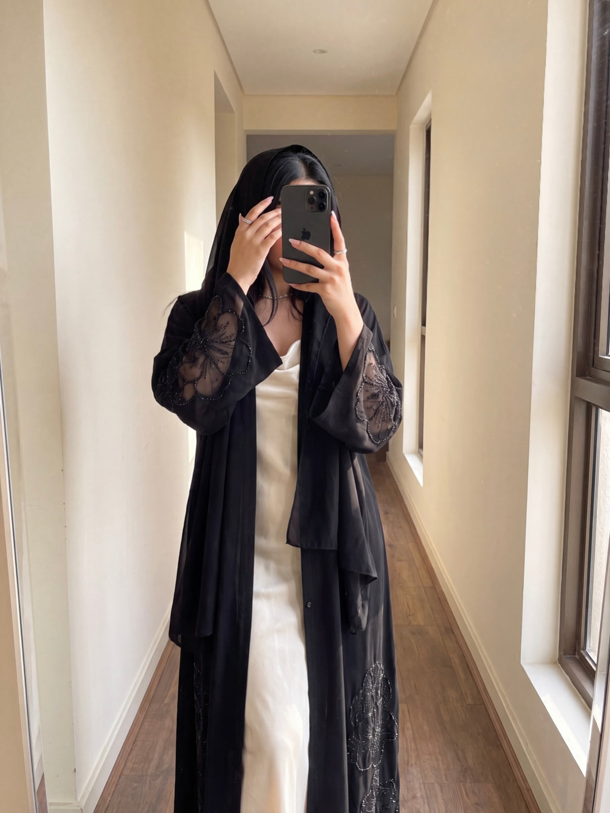 Mina Abaya